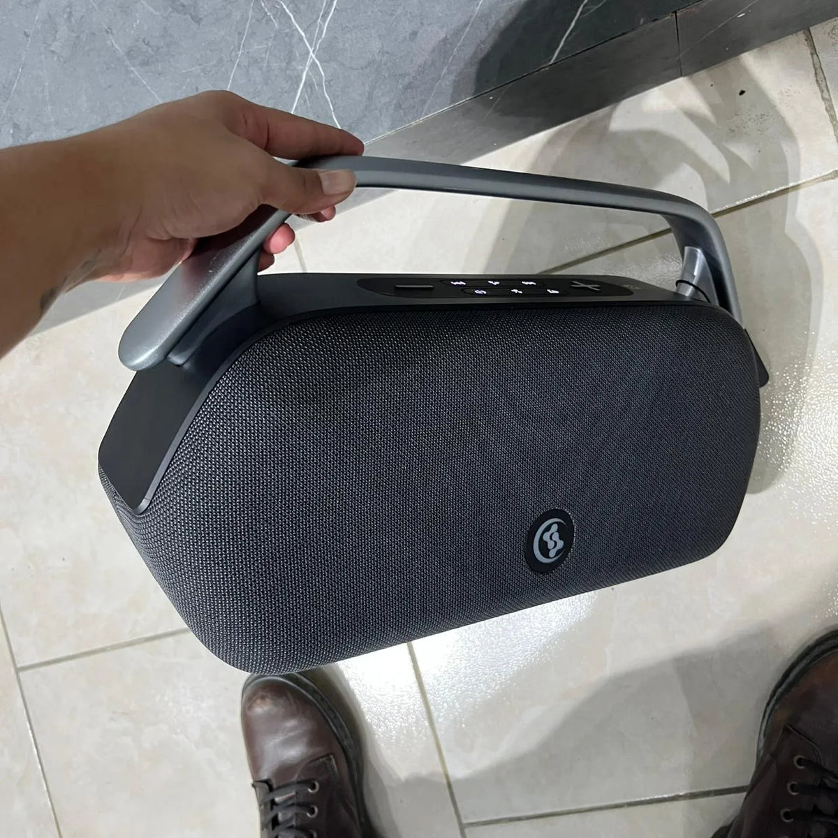 Parlante Sofistek HIBASS 240W IPX5 Bluetooth Portátil