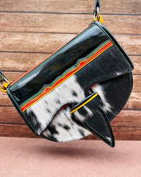 Cartera de cuero tradicional