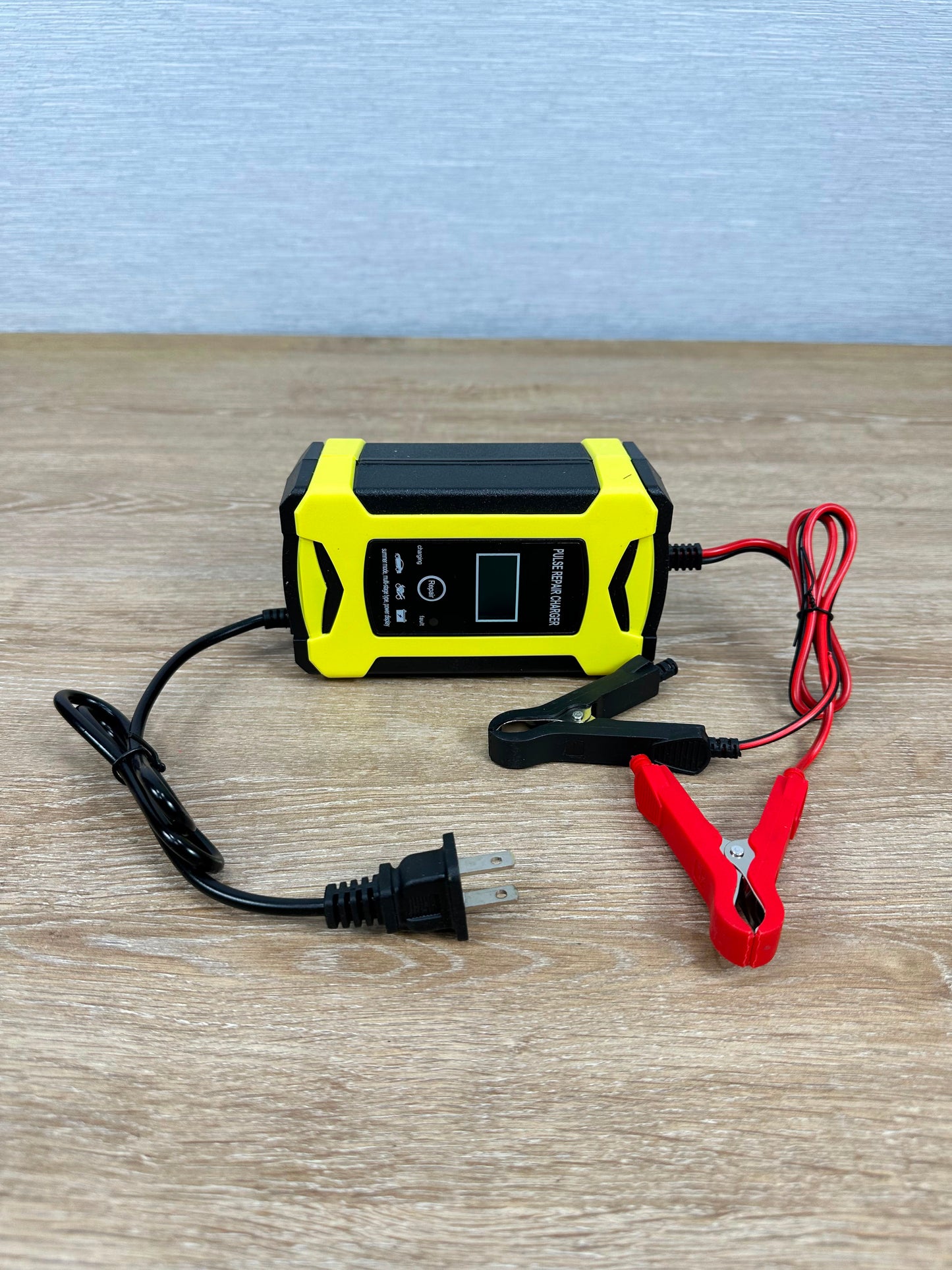 Cargador de Batería para Carro - Moto
