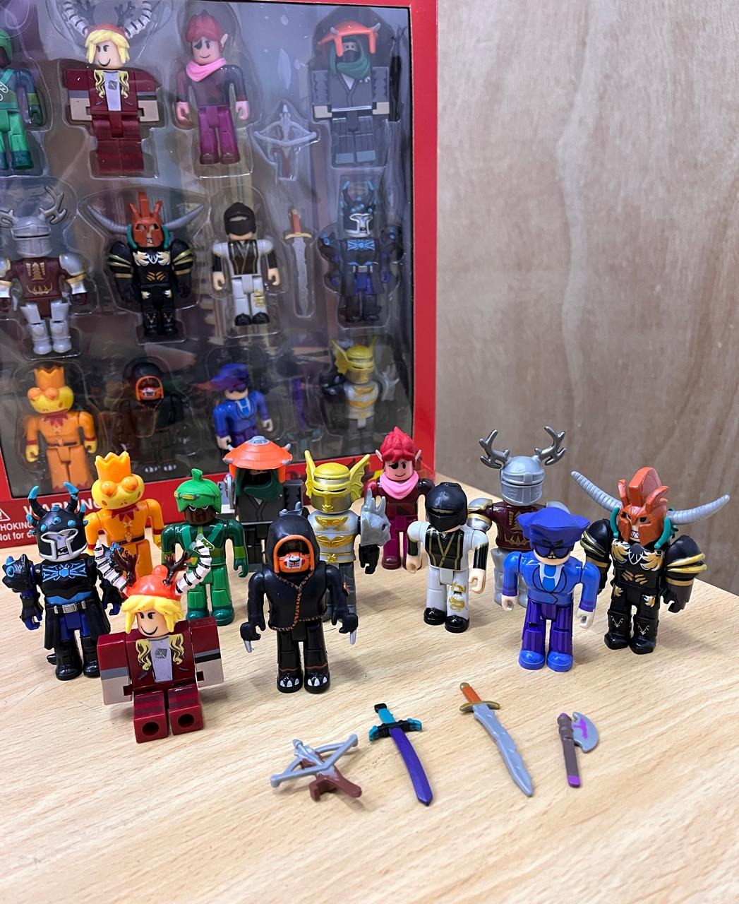Set X12 Muñecos Roblox Figuras De Colección